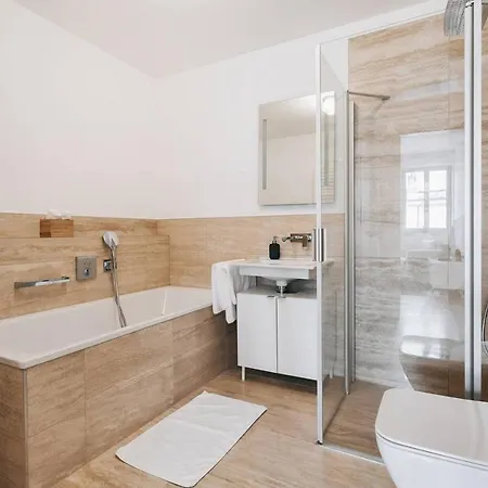 Dill An Der Frauenkirche